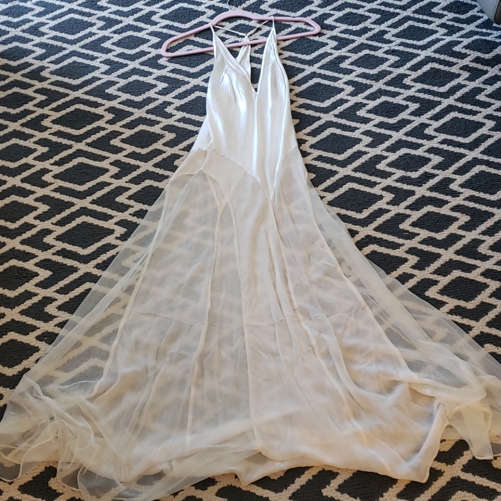 NWT VS nightgown